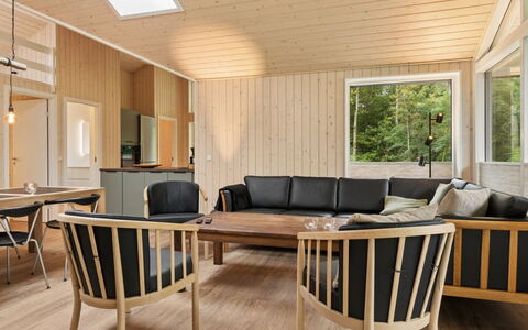 Zelma - 1.5Km from the Sea: Interior Design, Flooring, Holz, Möbel, Fussboden, Holzboden, Decke, Zuhause, Hartholz, Wohnzimmer