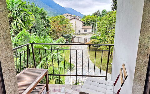 Villa Chiara e Chloe: Wasser, Wasservorräte, Gewässer, \Fels, Küste, Natürliche Landschaft, Landspitze, Küsten Und Ozeanische Forms, Terrain, Vorgebirge