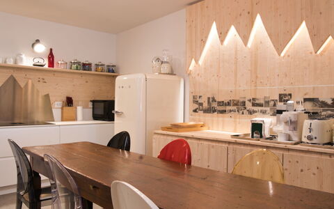 Kuerc Design Mountain Home: Wasser, Wasservorräte, Gewässer, \Fels, Küste, Natürliche Landschaft, Landspitze, Küsten Und Ozeanische Forms, Terrain, Vorgebirge