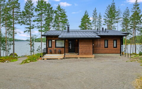 Jäkälänkallion Ranta: Dach, Zuhause, Abstellgleis, Hütte, Garten, Hartholz, Design, Gartenbauten, Holzbeize, Bauernhaus