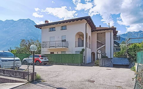 La Rosa: Gras, Die Architektur, Zuhause, Haus, Grundstueck, Hütte, Estate, Bauernhaus, Garten, Rasen
