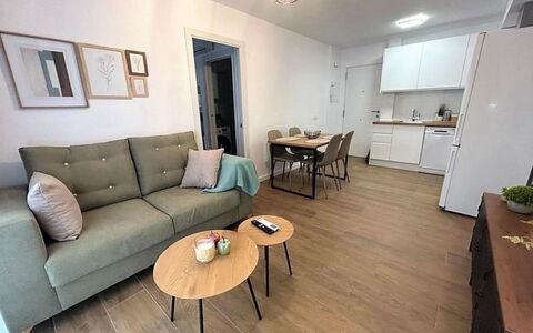 Caribe: Möbel, Flooring, Fussboden, Interior Design, Holz, Holzboden, Zimmer, Tabelle, Wohnung, Stuhl