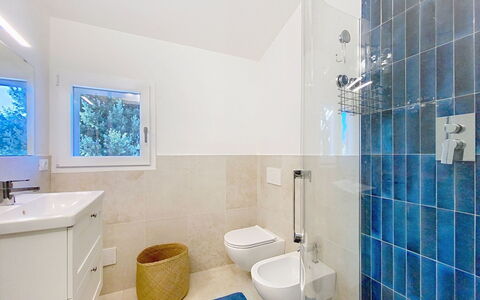 Linaglia: Flooring, Badezimmer, Fussboden, Wand, Armatur, Interior Design, Zapfhahn, Fliese, Sinken, Installation