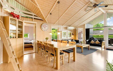 Tobias - 30Km from the Sea: Holz, Decke, Interior Design, Holzboden, Flooring, Zuhause, Fussboden, Hartholz, Laminatboden, Holzbeize