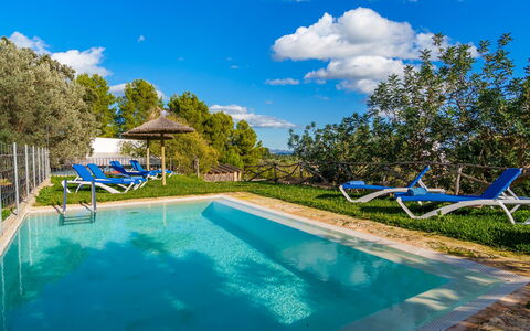 Sa Serra: Blau, Schwimmbad, Resort, Gartenmöbel, Eco Hotel, Sonnenliege, Villa, Ferienort, Water Feature