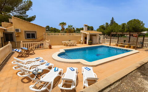 Aurea: Resort, Balkon, Estate, Gartenmöbel, Schatten, Hotel, Villa, Ferienort, Schwimmbad