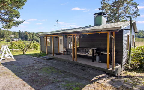 Salo 640: Holz, Haus, Hütte, Zuhause, Tür, Abstellgleis, Gartenbauten, Blockhaus, Veranda, Fahrrad