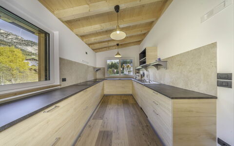 Chalet Dumbria Dolomites: Holz, Flooring, Decke, Küche, Countertop, Fussboden, Holzbeize, Holzboden, Hartholz, Planke