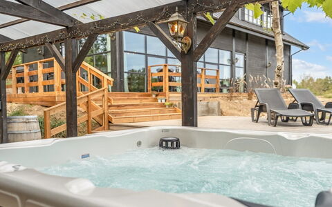 Geeske - 1.1Km from the Sea: Holz, Verbundwerkstoff, Resort, Schwimmbad, Holzbeize, Hartholz, Schatten, Eco Hotel, Deck, Design