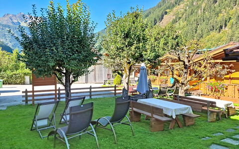 Mayrhofen 44: Bergforms, Berg, Hügel, Gebirge, Möbel, Senke, Bergstation, Grat, Garten, Alpen
