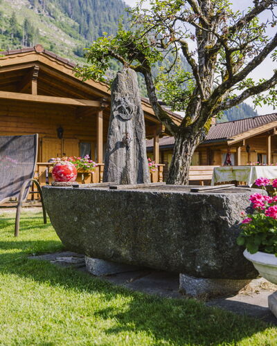 Mayrhofen 44: Hügel, Gebirge, Hütte, Senke, Ländliches Gebiet, Garten, Bergstation, Grat, Hinterhof