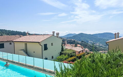 Borgo dei Fiori: Schwimmbad, Balkon, Eco Hotel, Zaun, Resort, Ferienort, Villa, Hotel