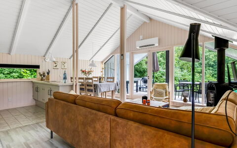 Ejler - 30Km from the Sea: Interior Design, Holz, Flooring, Decke, Couch, Holzboden, Fussboden, Wohnzimmer, Möbel