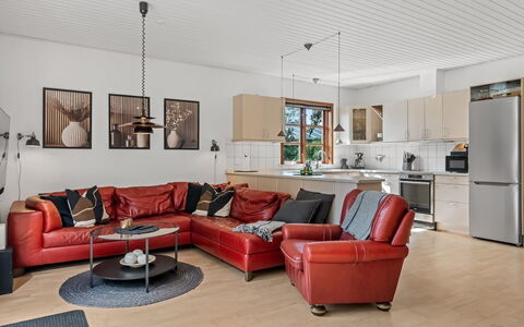 Anarosa - 6Km from the Sea: Couch, Möbel, Interior Design, Flooring, Holz, Decke, Fussboden, Wohnzimmer, Zimmer, Zuhause