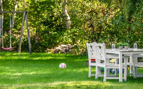 Aisa - 200M from the Sea: Möbel, Gartenmöbel, Sommer, Garten, Tabelle, Stuhl, Tisch Im Freien, Rasen, Hinterhof, Park