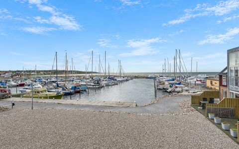 Jela - 10M from the Sea: Himmel, Küste, Küsten Und Ozeanische Forms, Meer, Ufer, Boot, Yachthafen, Watercraft, Strand, Boote Und Boating - Geräte Und Materialien