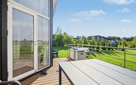 Sighrik - 600M from the Sea: Deck, Balkon, Aluminium, Zaun