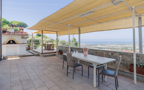 L'Edera e Il Mare: Fussboden, Flooring, Stuhl, Schatten, Gartenmöbel, Balkon, Outdoor Struktur, Zimmerpflanze, Fliese, Küche & Esszimmer Tisch