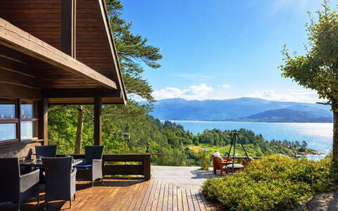 Nonstuo: Hütte, Eco Hotel, Hartholz, Resort, Planke, Veranda, Deck, Klang, Schatten