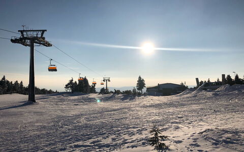 Kovářská 543: Himmel, Winter, Schnee, Einfrieren, Geologisches Phänomen, Erholung, Piste, Abend, Skifahren, Skiort