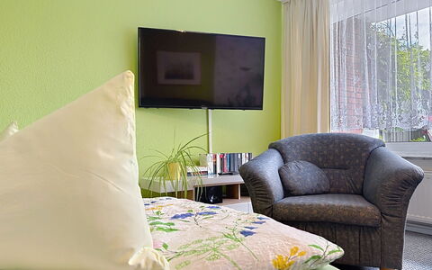 Meyer: Möbel, Interior Design, Fussboden, Zimmer, Flooring, Beleuchtung, Textil, Zuhause, Vorhang, Fensterabdeckung