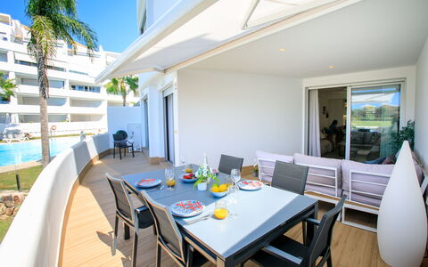 Los Moriscos Golf: Wohnung, Wohngebiet, Eigentumswohnung, Urban Design, Balkon, Mischnutzung, Resort, Estate, Hotel, Schatten