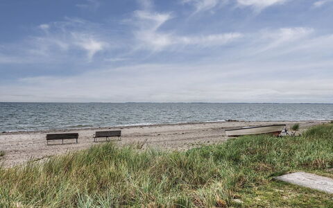 Swening - 50M from the Sea: Himmel, Blau, Wasser, Gewässer, Natürlichen Umgebung, Horizont, Küste, Strand, Meer
