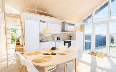 Herdina - 300M from the Sea: Holz, Decke, Flooring, Interior Design, Fussboden, Stuhl, Light Fixture, Wohnzimmer, Design, Holzbeize