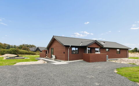 Ellin - 3.3Km from the Sea