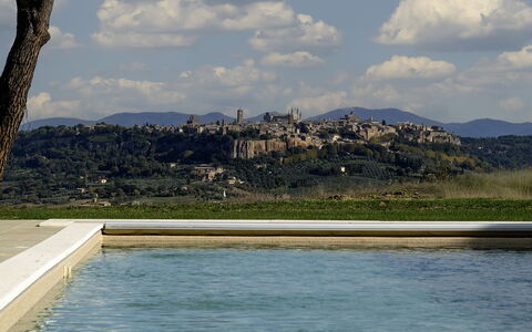 Poggio Ambrato 18, Emma Villas: Horizont, Landschaft, Schwimmbad, Abend