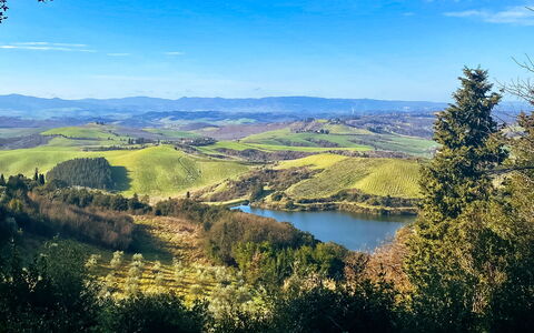 La Veduta - la Finestra su Castelfalfi: Bergforms, Natur, Natürlichen Umgebung, Natürliche Landschaft, Hügel, Hochland, Berg, Landschaft, Ökoregion, Tarn