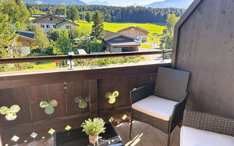 Thorermartlgut Incl. Gästekarte: Die Architektur, Steigung, Hütte, Gebirge, Blockhaus, Abstellgleis, Holz, Alpen, Eco Hotel, Bergdorf