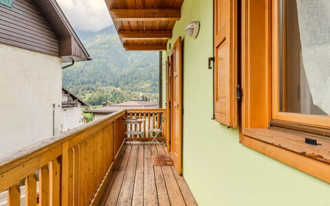 Casa del Masanel: Holz, Holzbeize, Hartholz, Holzboden, Gebirge, Planke, Veranda, Balkon, Senke, Eco Hotel