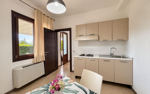Casa Scirocco: Interior Design, Möbel, Flooring, Zimmer, Fussboden, Zuhause, Wohnung, Decke, Küche & Esszimmer Tisch, Stuhl