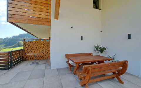 Auffach 609: Holz, Balkon, Hartholz, Holzbeize, Schatten, Planke, Abstellgleis, Daylighting, Sperrholz