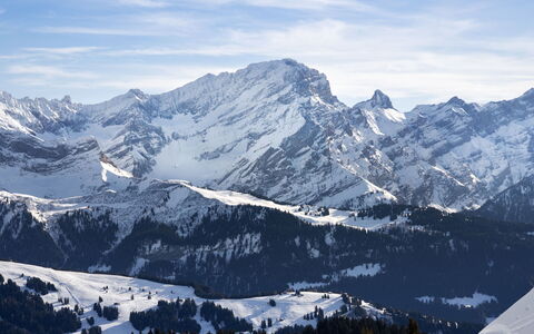 Chalet Scarbo: Schnee, Berg, Himmel, Bergforms, Winter, Gebirge, Glazialmorphologie, Hügel, Hochland, Grat