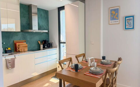 Residencial Áster: Möbel, Interior Design, Countertop, Flooring, Küche, Wand, Holz, Fussboden, Küchengerät, Cabinetry