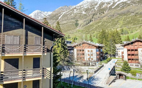 Mansarda Rustichella: Senke, Lärche, Bergdorf, Alpen