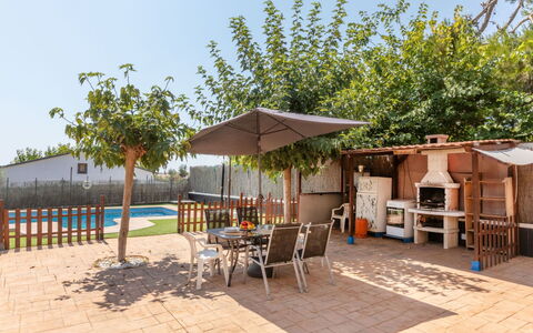 Casa Anchoa: Grundstueck, Schatten, Garten, Hinterhof, Gartenmöbel, Landscaping, Garten, Terrasse, Outdoor Struktur, Schwimmbad