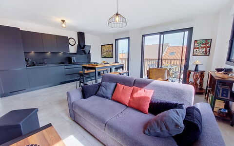 Les Alizés: Möbel, Interior Design, Flooring, Fussboden, Couch, Wohnung, Zimmer, Wohnzimmer, Zuhause
