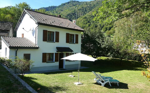 Ca' Angiulin: Haus, Zuhause, Hütte, Ländliches Gebiet, Dach, Grundstueck, Bauernhaus, Rasen, Garten, Dorf