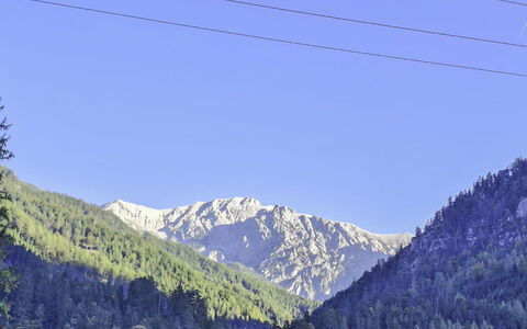 Bergzeit-Stoder: Berg, Bergforms, Baum, Natur, Hügel, Gebirge, Hochland, Bergstation, Wildnis, Landschaft