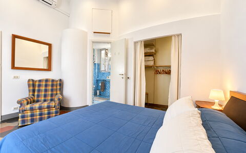 Appartamento Chiavari, Roma: Interior Design, Flooring, Fussboden, Möbel, Holz, Decke, Zimmer, Schlafzimmer, Wohnung, Bett