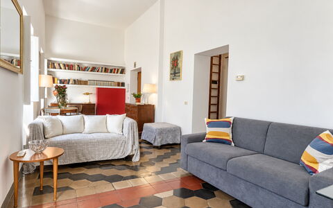 Appartamento Chiavari, Roma: Möbel, Interior Design, Flooring, Wand, Fussboden, Couch, Holz, Zimmer, Decke, Wohnzimmer