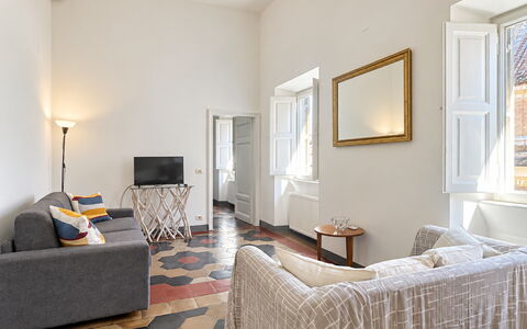 Appartamento Chiavari, Roma: Flooring, Interior Design, Fussboden, Wand, Möbel, Holz, Decke, Couch, Wohnzimmer, Zimmer