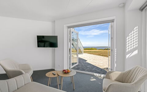 Alban - 50M to the Fjord: Design, Daylighting, Hotel, Balkon