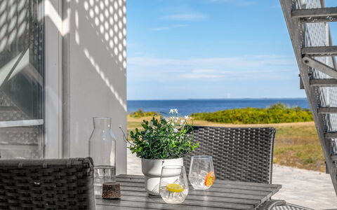 Alban - 50M to the Fjord: Möbel, Gartenmöbel, Stuhl, Tisch Im Freien, Balkon, Schatten, Deck, Küche & Esszimmer Tisch, Hartholz, Aluminium