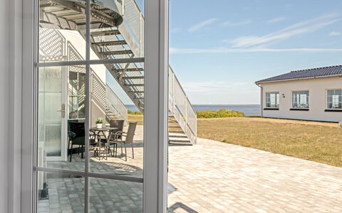 Apsolon - 50M to the Fjord: Verbundwerkstoff, Fussboden, Tür, Deck, Balkon, Home Door, Design, Daylighting, Geländer, Hartholz