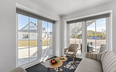 Apsolon - 50M to the Fjord: Daytime, Verbundwerkstoff, Hartholz, Daylighting, Design, Planke, Abstellgleis, Aluminium, Balkon
