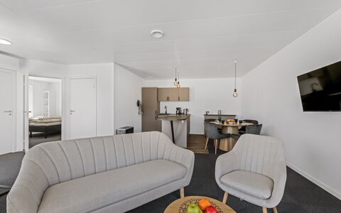 Apsolon - 50M to the Fjord: Flooring, Fussboden, Holz, Interior Design, Decke, Möbel, Zimmer, Wohnung, Wohnzimmer
